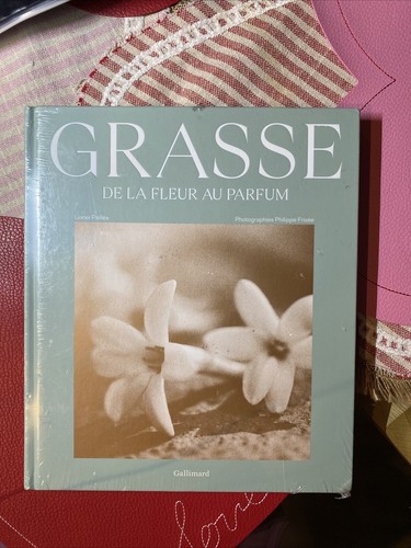 Grasse from flower to - grasse,,