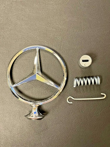 Bonnet emblem badge - emblem, star