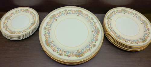 Person aynsley henley plate - aynsley,