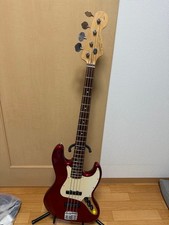 Squier by Fender Affinity Jazz