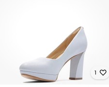 Clarks Ladies VISTA COURT pale