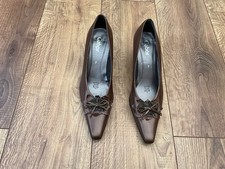 GABOR BRONZE COLOURED COURT SHOES SIZE 7 LOVELY STYLISH SHOE IN GOOD CONDITION