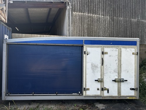 Refrigerated chiller body - refrigerated,
