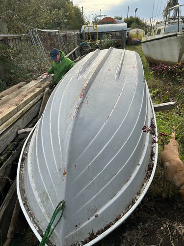 Fibre glass dinghy - dinghy, duty
