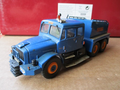 Unboxed scale corgi - 1/50,