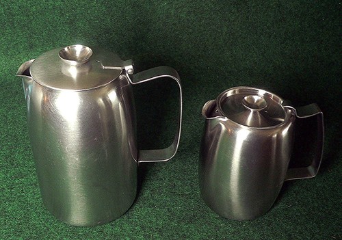 Pair old hall - hall,