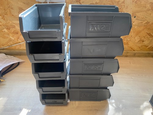 Recycled plastic parts - xl,