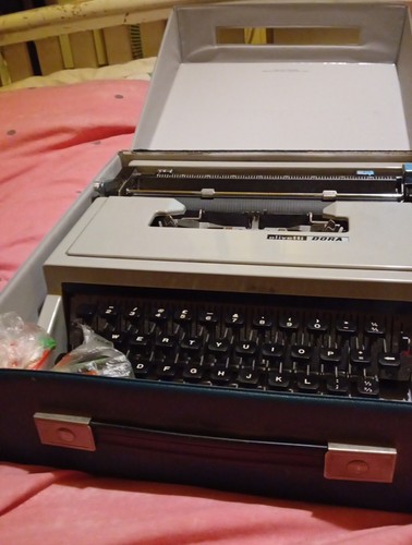 Vintage olivetti dora - vintage,