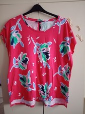 LADIES RED SHORT SLEEVED FLORAL TOP SIZE 24 FROM BON MARCHE