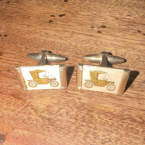 Men vintage car enamel - men’s,
