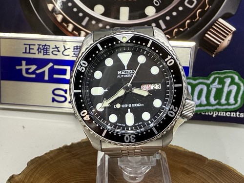 Seiko men black watch - men's,