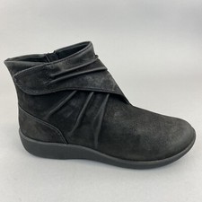 Clarks CloudsSteppers Cushion Soft Ankle Zip Up Granny Bootie Black Boots UK5