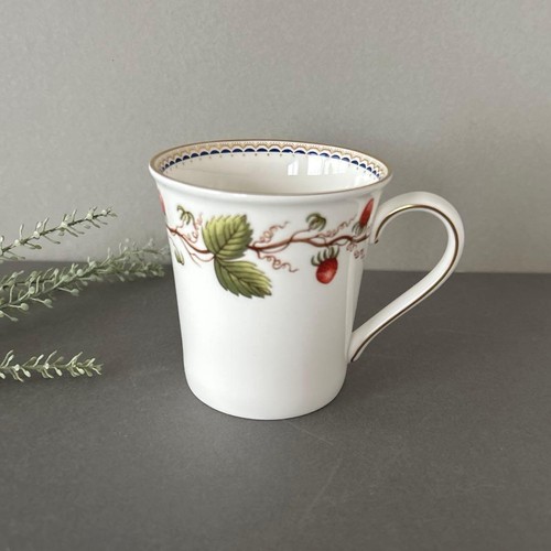 Wedgwood wild strawberry - wild,