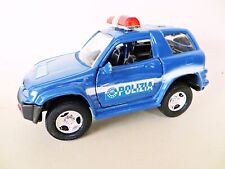 'TOYOTA RAV4/ISUZU VEHICROSS ? POLIZIA/POLICE CAR' PULL-BACK.  1:32.