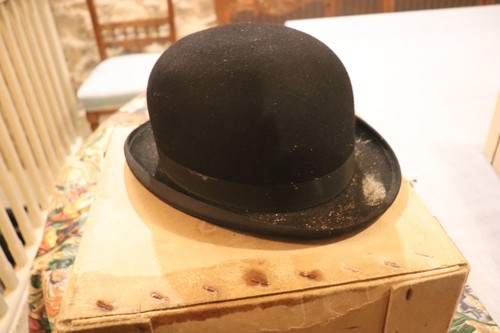 Vintage lock hatters st - &,