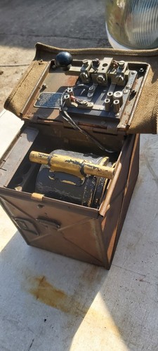 British army wwii lamp - army,