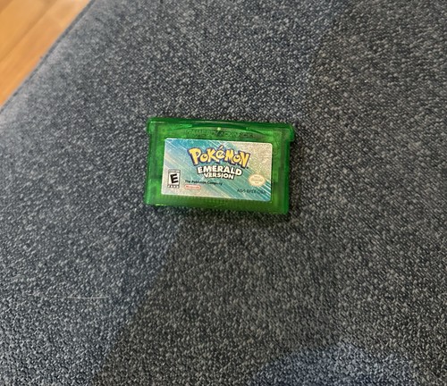 Nintendo pokémon emerald - nintendo,