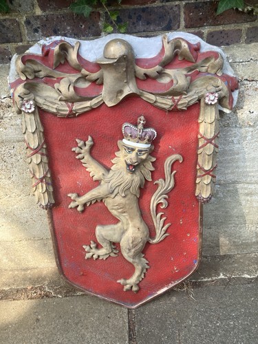 Vintage royal lion - lion, plaque