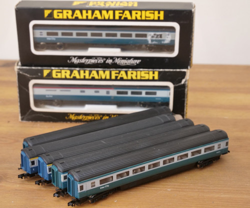 Graham farish set - farish, rake