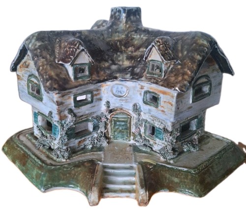 Unusual crown staffordshire - unusual,