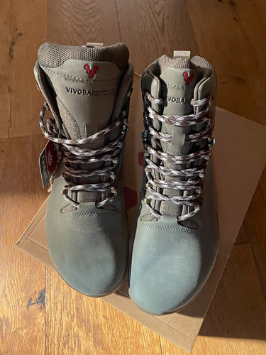 Vivobarefoot tracker - vivobarefoot,