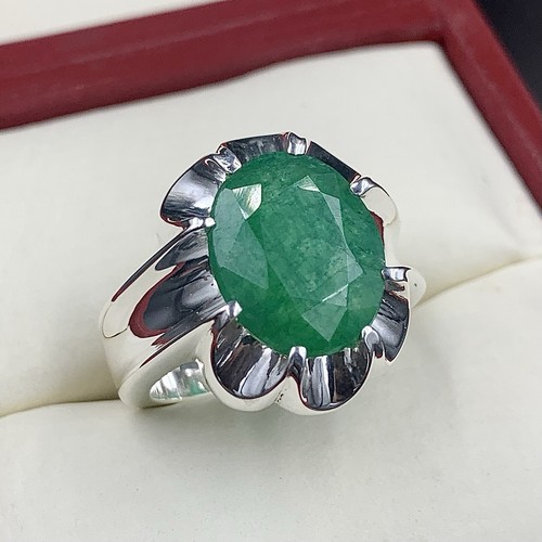 Natural indian green emerald - indian,