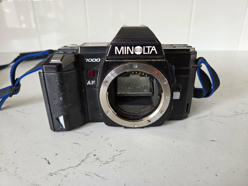 Minolta 7000 35mm slr - 7000,