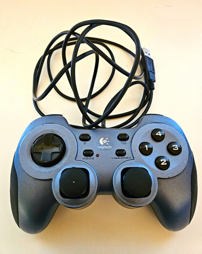 Logitech rumblepad wired usb - logitech,