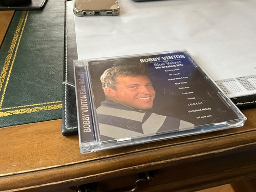 Bobby vinton sings blue - bobby,