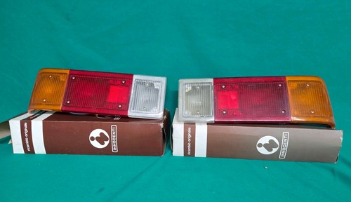 Pair tail lights - lights, right