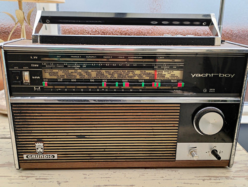 Old retro yacht boy - old,