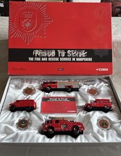 Hampshire Fire Rescue CC99152 Corgi CORGI Set Service Vehicle Badge VNM Boxed