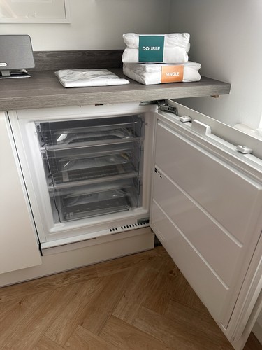 Hotpoint integrated fridge - integrated,