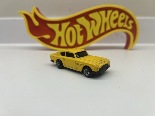 Corgi aston martin - corgi,