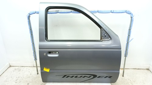 4487668 front right door - front, /