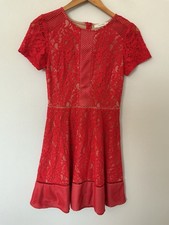 Oasis Size 8 Red Lave Skater