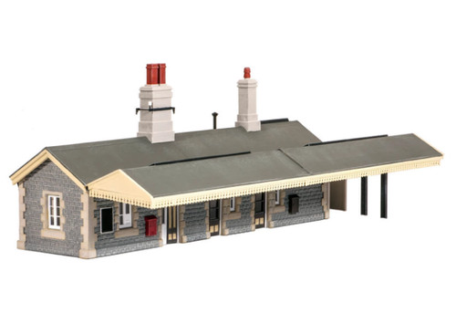 Peco station building - peco, oo