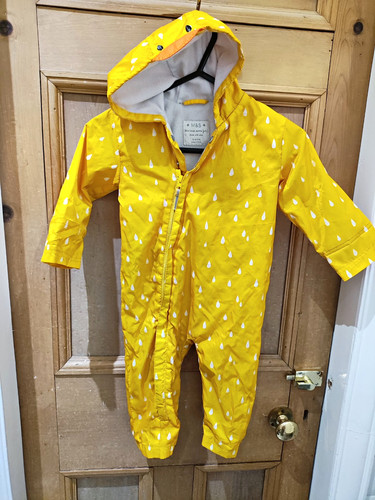 Yellow rain drop hooded - yellow,