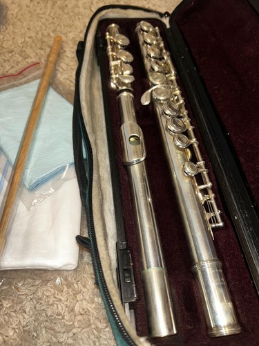 Yamaha 211 flute genuine - yamaha,