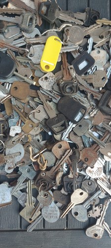 Old vintage classic car keys - car,