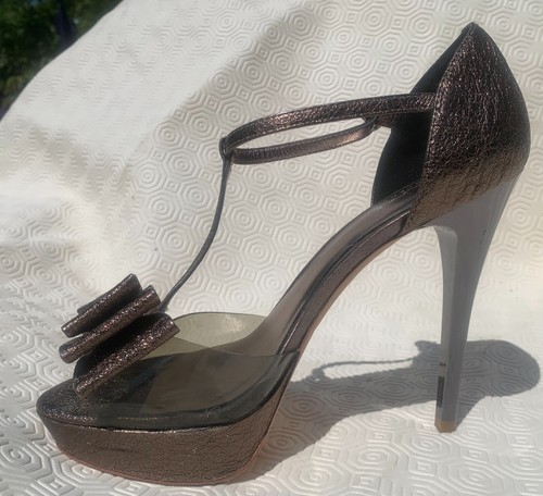 Size 37 - 4,