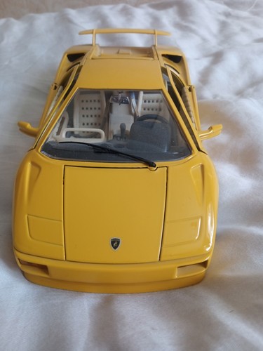 Lamborghini large diecast - lamborghini, car