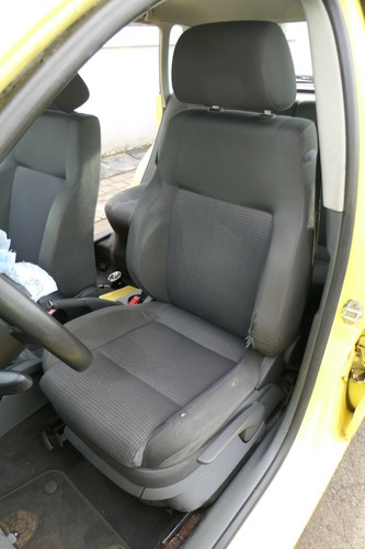 Caddy seat front - front, left