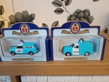 2 X police  vans Oxford  Diecast Advertising vans  1:76 ltd edition certificate