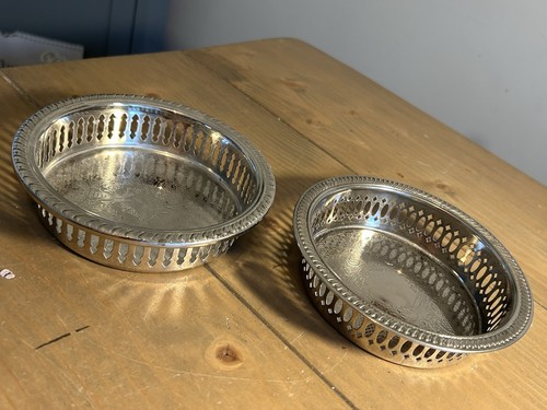 Pair vintage ornate - vintage, etched