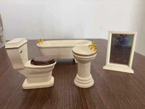 Vintage dolls house - vintage,