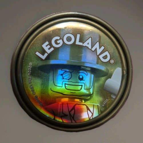 Legoland gold pop badge - gold,