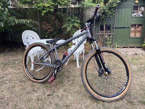 Flow drift jump dirt - drift,