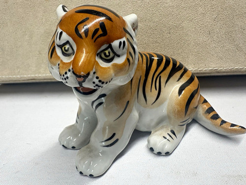 Unmarked ussr porcelain tiger - porcelain,