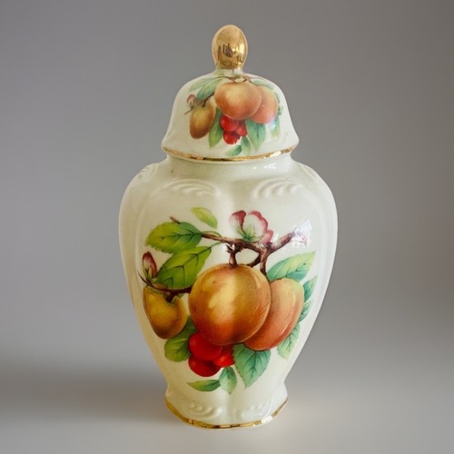 Vintage leonardo small urn - leonardo,